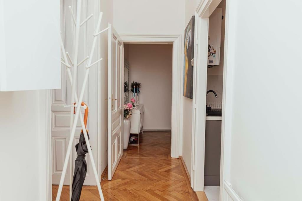 Modern Stylish Comfortable 2 Bedroom Apartment Wien Exteriör bild
