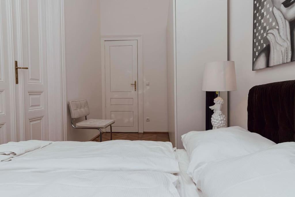 Modern Stylish Comfortable 2 Bedroom Apartment Wien Exteriör bild